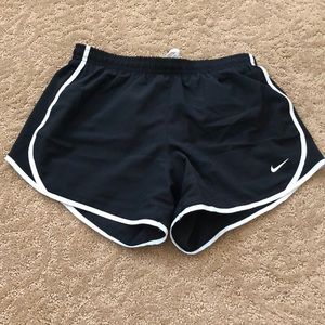 black nike dry-fit shorts